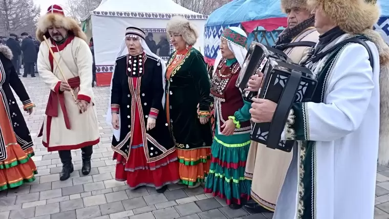 Жители Нижнекамска отметили праздник Навруз