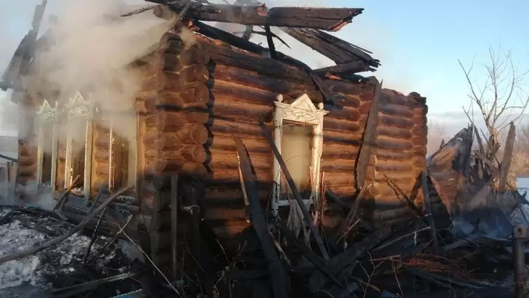 Пожилая женщина погибла при пожаре в Нижнекамском районе