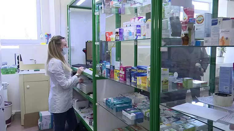 Подъем цен на лекарства в аптеках Нижнекамска объяснили сезонным спросом