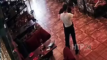 В Нижнекамске суд вынес приговор хулигану, который размахивал пистолетом в одном из кафе в ТЦ «Олимп»