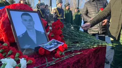 В Нижнекамске простились с погибшим на Украине сержантом Ильнуром Сибгатуллиным - НТР 24