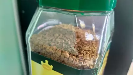 В Нижнекамске пьяная кофеманка попыталась вынести из магазина 9 банок своего любимого напитка - НТР 24