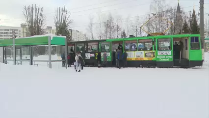 В одном из трамваев Набережных Челнов скончалась кондуктор