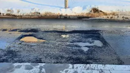 «Растаял со снегом»: нижнекамец показал провалившийся после ремонта асфальт - НТР 24