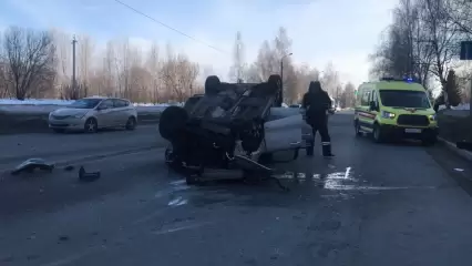 В Нижнекамске на видео попало, как пьяный водитель устроил ДТП – два человека пострадали