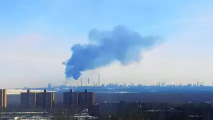 «Нижнекамскнефтехим» объяснил причину появления чёрного дыма - НТР 24