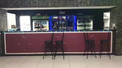 Полицейские изъяли алкоголь в одном из кафе Нижнекамска из-за отсутствия у владельца лицензии