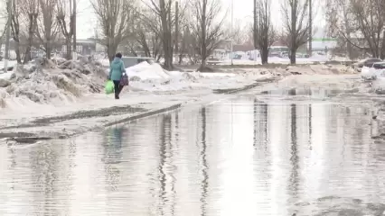 Без луж весной никак: в МУП «КПБ» рассказало о состоянии ливнёвок в Нижнекамске - НТР 24