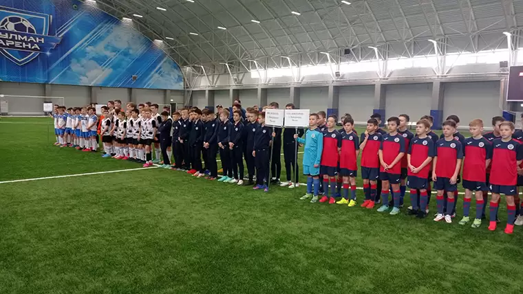 В нижнекамском футбольном турнире памяти Ивана Болодурина сразятся 12 команд