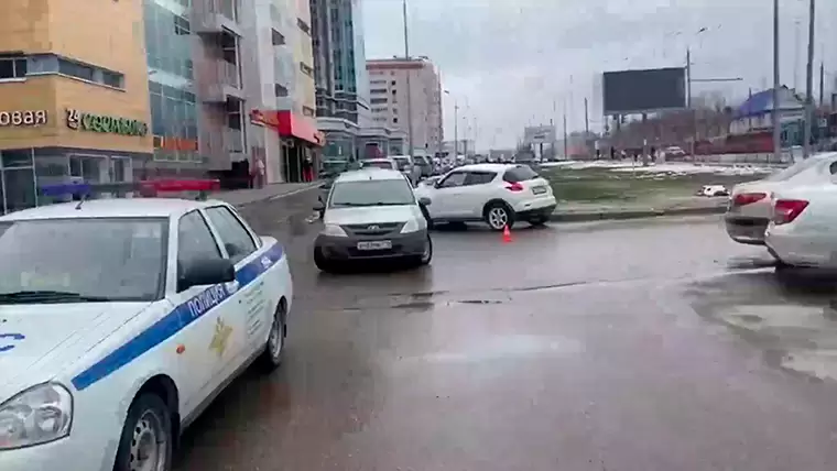 В Татарстане разыскивают водителя, который сбил 9-летнюю девочку