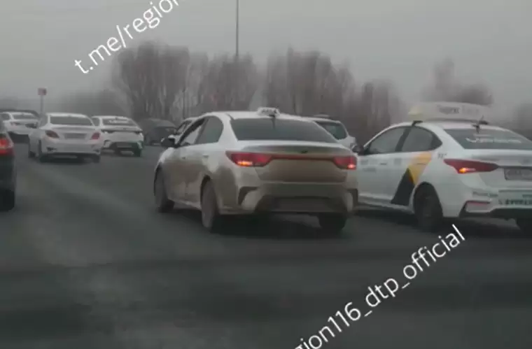 В Казани таксисты «Яндекса» устроили забастовку из-за зарплаты