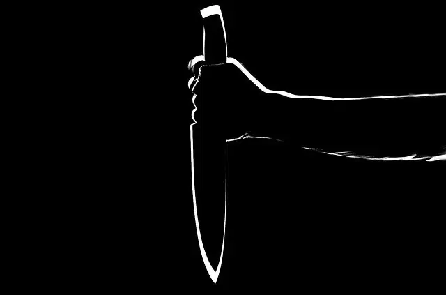 Окровавленный казанец пришел в магазин с ножом после потасовки с товарищем