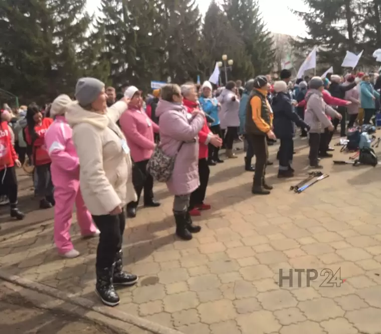 Жители Нижнекамска приняли участие в акции «10 тысяч шагов»