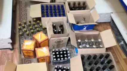 Водка, вино и коньяк: в Челнах изъяли 388 литра контрафактного алкоголя из магазина