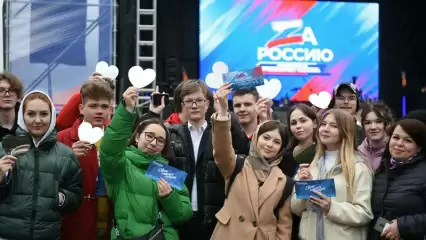 В Челнах проходит патриотический концерт «ZaРоссию»