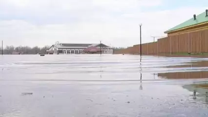 В Татарстане остаются подтопленными четыре автодороги - НТР 24