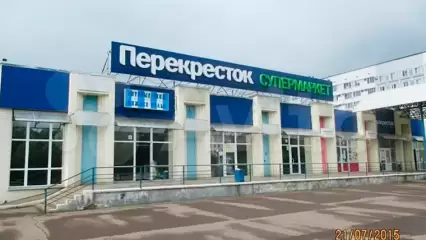 В Нижнекамске продается здание «Перекрёстка» пр. Вахитова