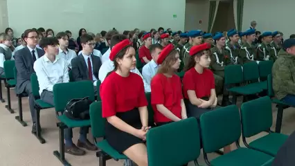 Нижнекамским школьникам рассказали о военнослужащих, участвующих в СВО на Украине