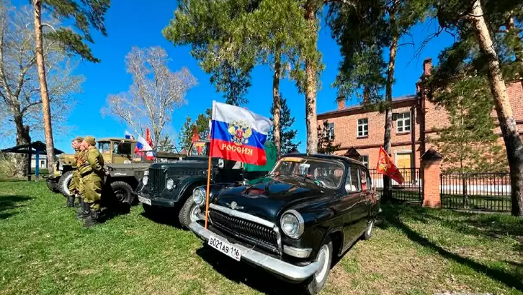 9 мая в Татарстане прошел пробег ретро-автомобилей