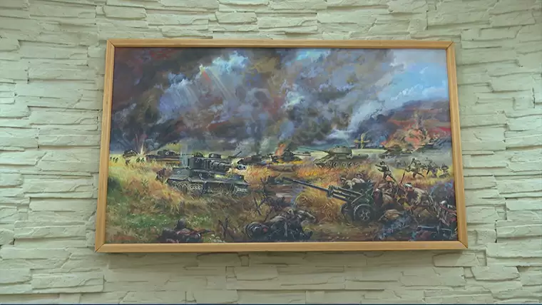 В Нижнекамском музее состоялся показ картин, посвященных событиям Великой Отечественной войны