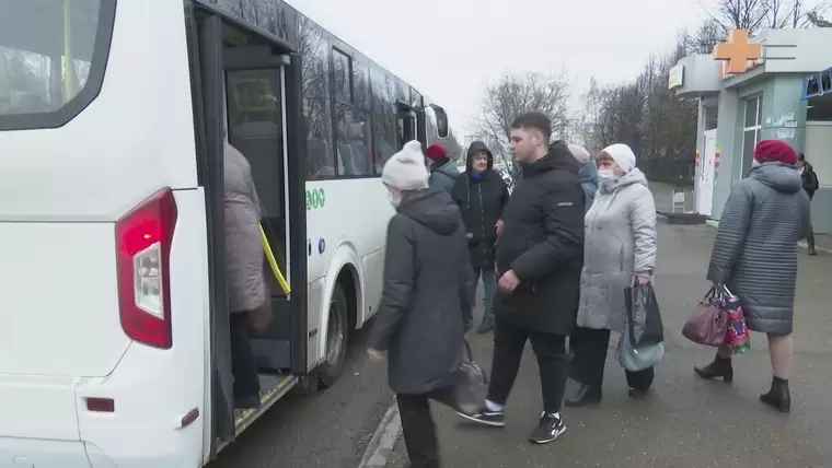 В Нижнекамске временно изменились два автобусных маршрута