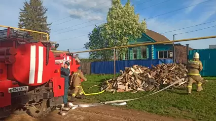 В Татарстане произошел пожар в частном доме, мужчина и женщина погибли