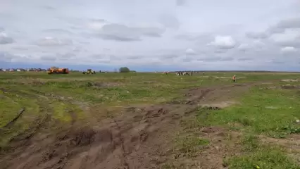 В Нижнекамске приступили к уборке полей, где складировали зимой снег