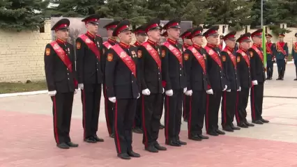 В Нижнекамске высокопоставленные гости поздравили кадетов с выпускным
