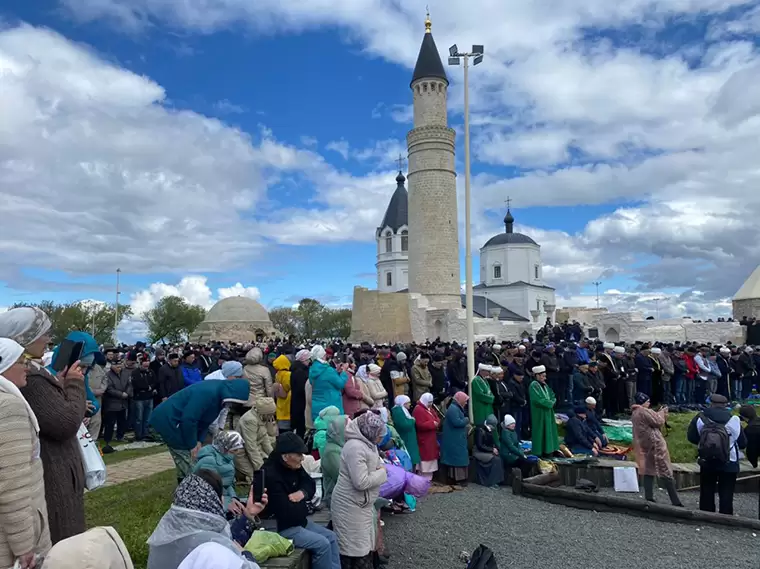 Более 20 тыс. человек приняли участие в праздновании 1100-летия принятия ислама Волжской Булгарией