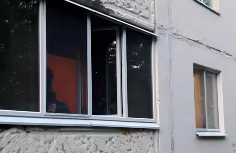 Нижнекамец получил ожоги II степени при тушении пожара в погребе на балконе
