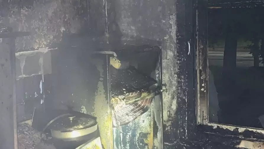 В Нижнекамске жильцы пятиэтажки ночью эвакуировались из-за пожара