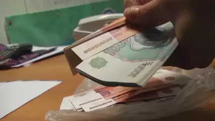 Нижнекамская студентка перевела мошенникам 275 тыс. рублей, испугавшись что её деньги уйдут за границу