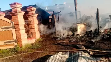 На острове-граде в Татарстане сгорели торговые павильоны - НТР 24