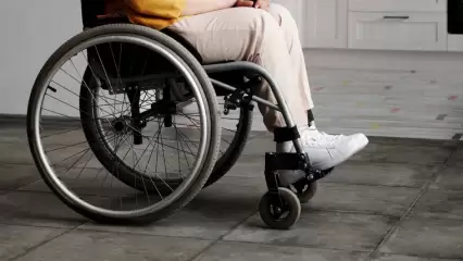 Пенсионерку из Нижнекамска, которая продавала инвалидную коляску, мошенник лишил полмиллиона рублей