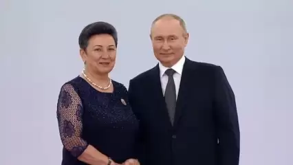 Директор Елабужского государственного музея-заповедника получила Госпремию из рук президента России