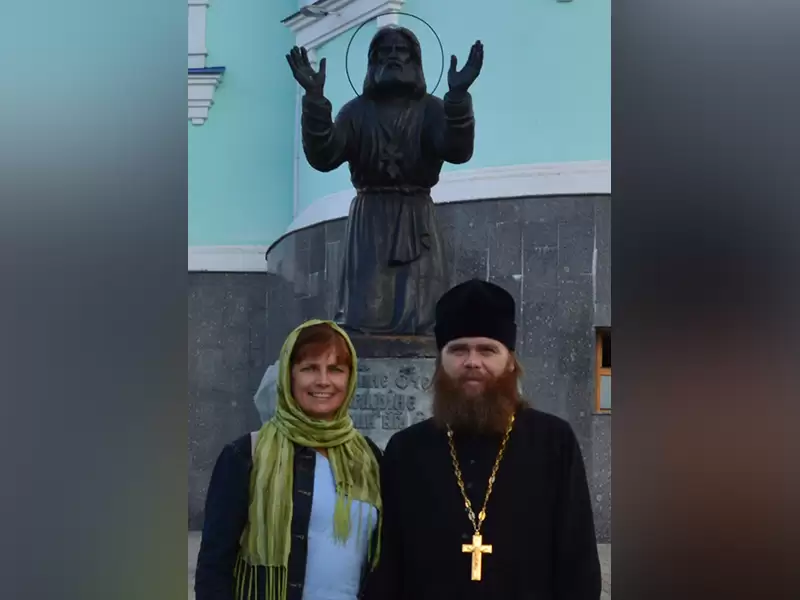 Жена отца олега света. Служительница храма. Как живут священнослужители. Священники на Донбассе.