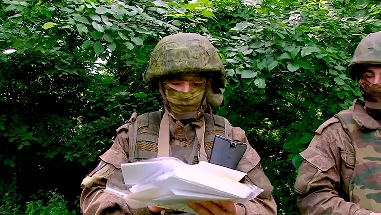 Принимающие участие в СВО солдаты записали видеоответ на письма нижнекамских школьников
