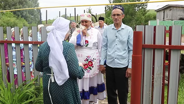 В деревне Нижнекамского района провели обряд похищения невесты