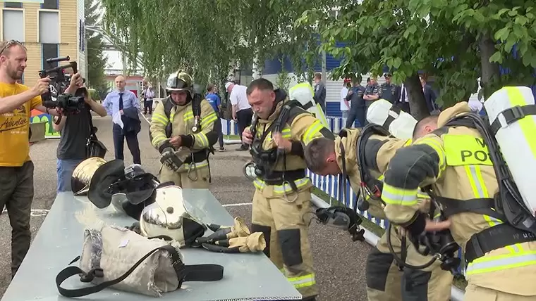 Нижнекамцы стали лучшими на всероссийских соревнованиях сильнейших бойцов «пожарного спецназа»