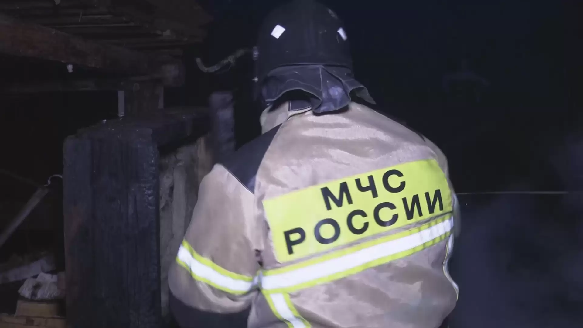 Пожилую женщину спасли из пожара в Татарстане
