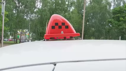 Нижнекамка рассказала про грубого таксиста, который не помог ей с тяжёлыми сумками - НТР 24