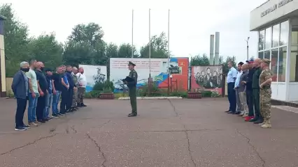 На службу по контракту отправились ещё 10 нижнекамцев - НТР 24