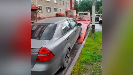 У жителя Нижнекамска арестовали машину из-за долга по ЖКХ - НТР 24