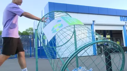 В Нижнекамске организовали сбор пластиковых бутылок на футбольных матчах - НТР 24