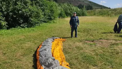 В Татарстане мужчина получил перелом позвоночника при падении с параплана - НТР 24