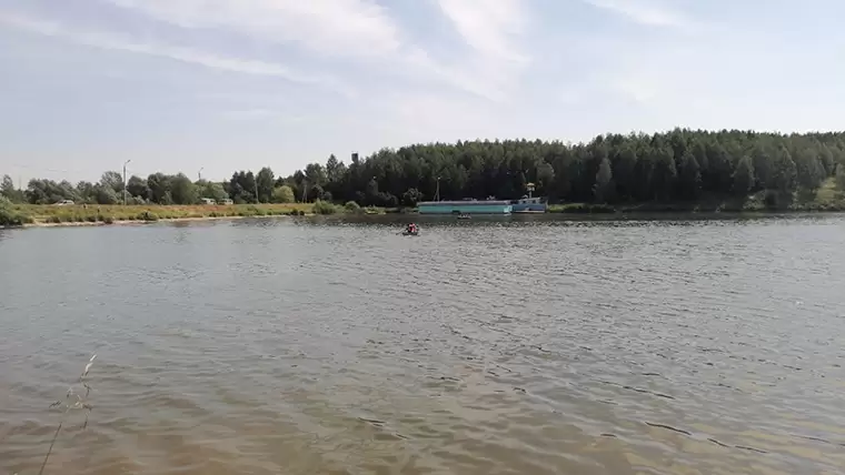 В Татарстане спустя сутки в озере нашли тело мужчины