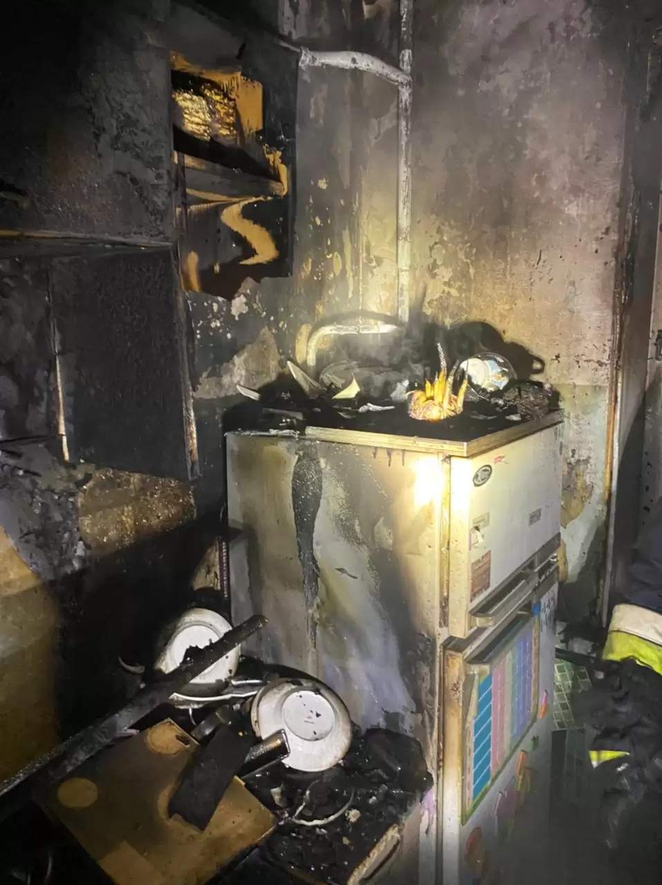 Пожарные спасли нижнекамца из горящей квартиры на пр. Химиков