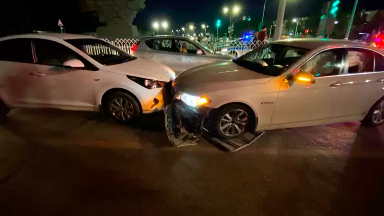 В Челнах пьяный водитель BMW устроил погоню и влетел во встречный автомобиль
