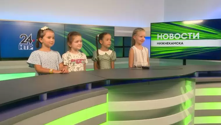 В Нижнекамске медиахолдинг НТР подарил школьные наборы будущим первоклассникам — детям своих сотрудников