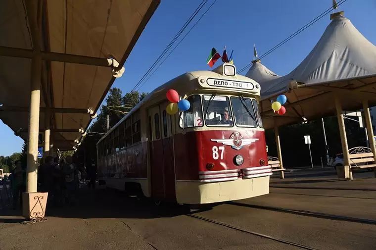 В День города нижнекамцы смогут прокатиться на ретро-трамвае